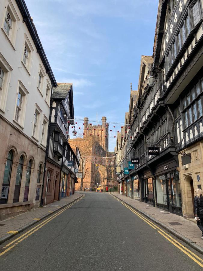 The Lodge Chester - Luxury Apartment For Two, With Free Parking! Hough Green Bagian luar foto
